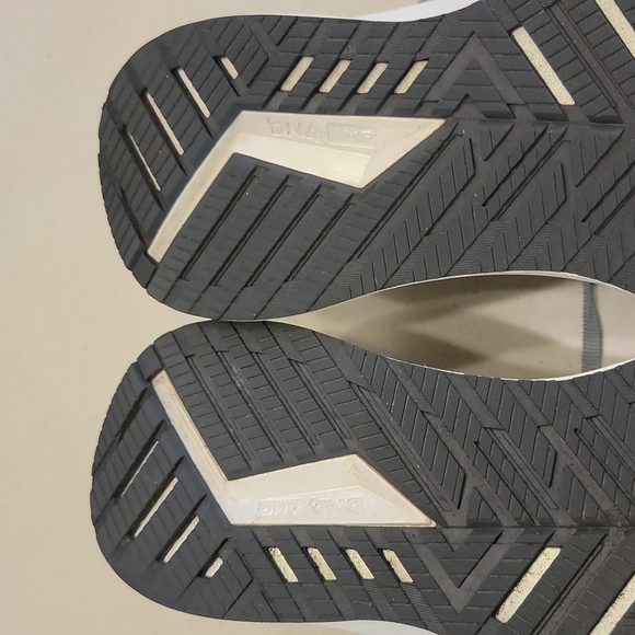 Brooks Bedlam 3 Women's Heather Gray and Purple Running Sneakers Shoes - Size 10 - Picture 11 of 16